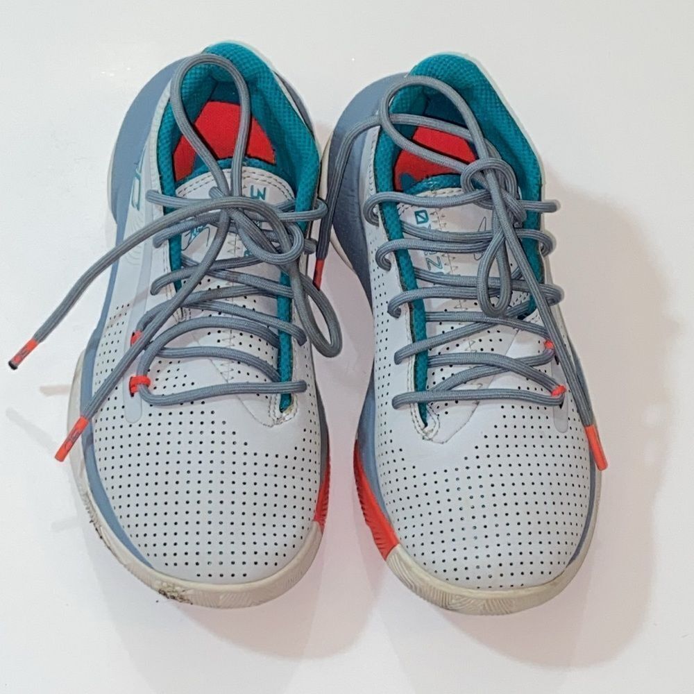Under Armour 3ZERO Gray and Teal Sneakers Size 1.5Y